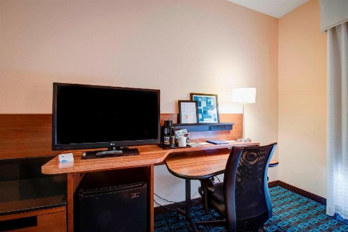 Fairfield Inn Green Bay Southwest - image 43