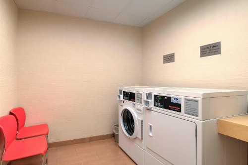 Fairfield Inn Green Bay Southwest - image 46