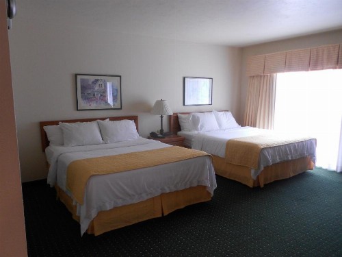 Hawthorn Suites Green Bay - image 32