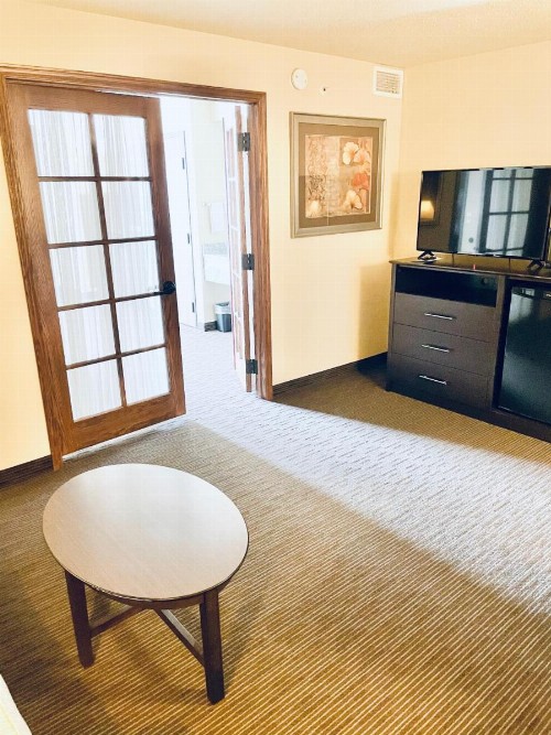 AmericInn by Wyndham Green Bay East - image 3