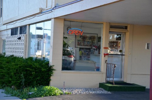 Village Inn Green Bay - image 3