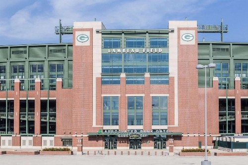 Super 8 by Wyndham Green Bay Near Stadium - image 18
