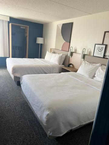 Hampton Inn Green Bay - image 7