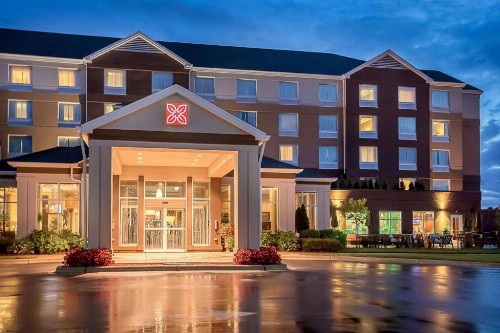 Hilton Garden Inn Green Bay - image 18