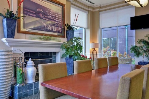 Hilton Garden Inn Green Bay - image 2