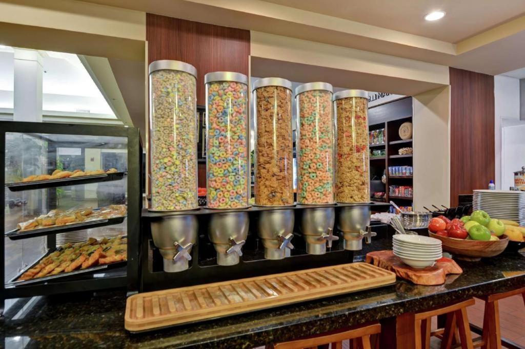 Hilton Garden Inn Green Bay - image 5