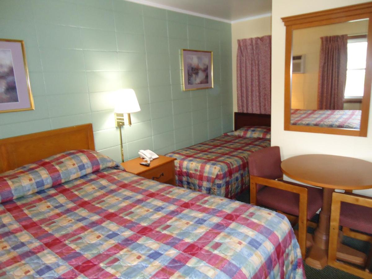 Tower Motel - image 3