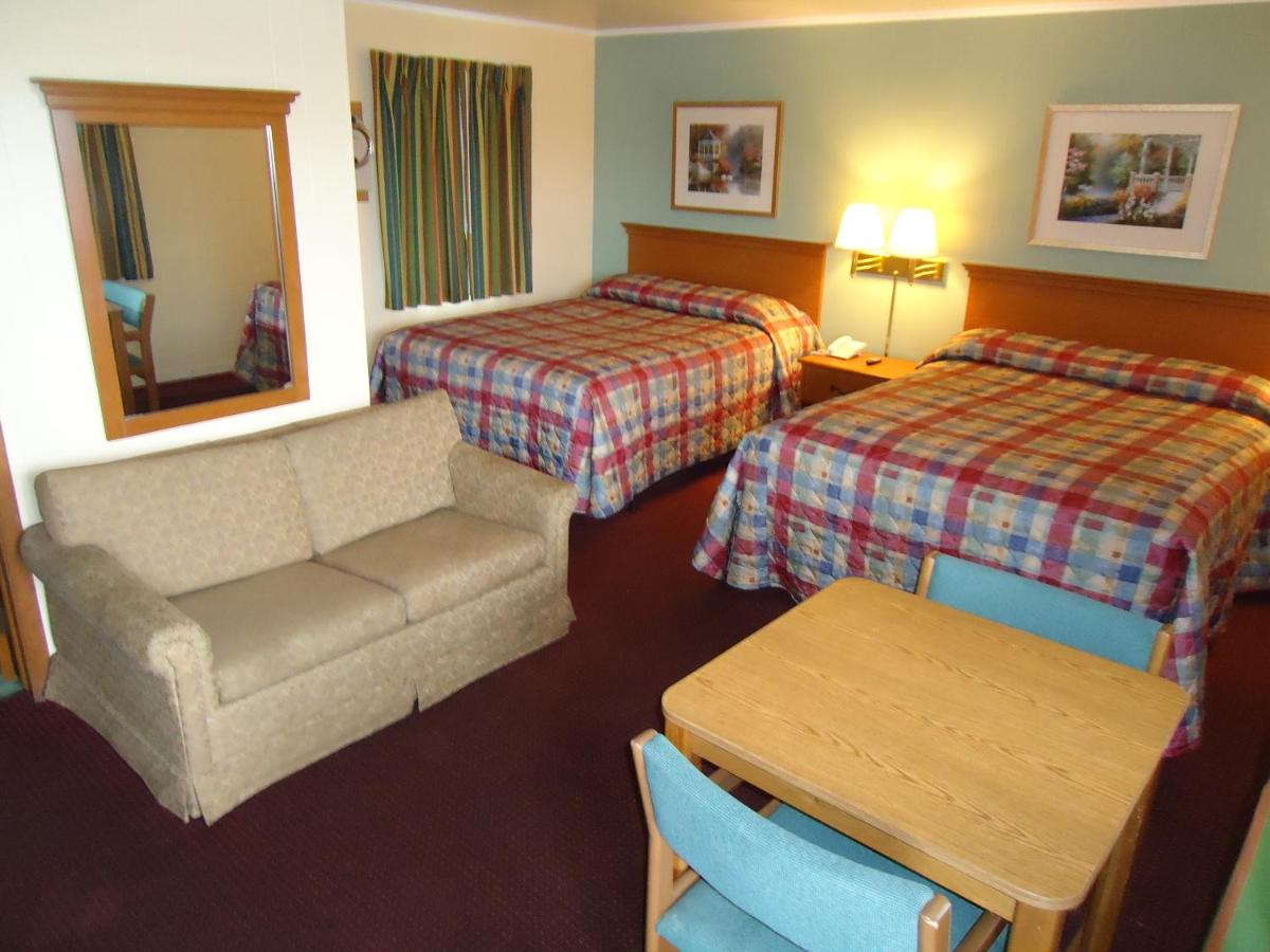 Tower Motel - image 6