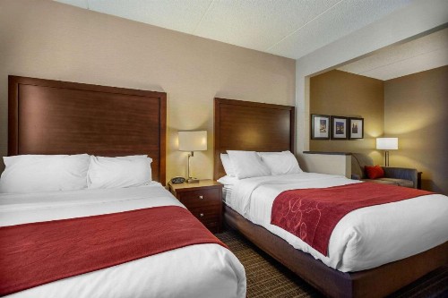 Comfort Suites Green Bay - image 32