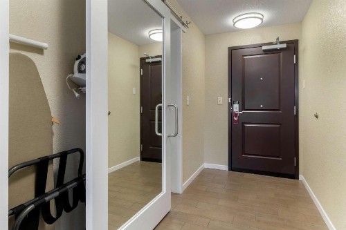 Hampton Inn Green Bay Downtown - image 21