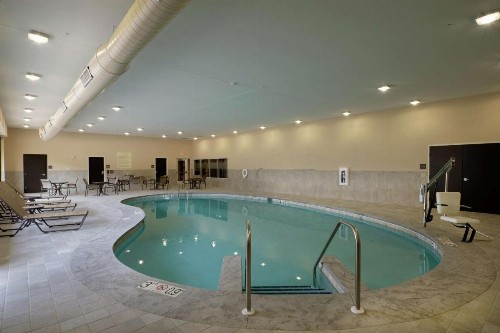 Hampton Inn Green Bay Downtown - image 6
