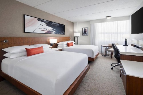 Delta Hotels by Marriott Green Bay - image 11