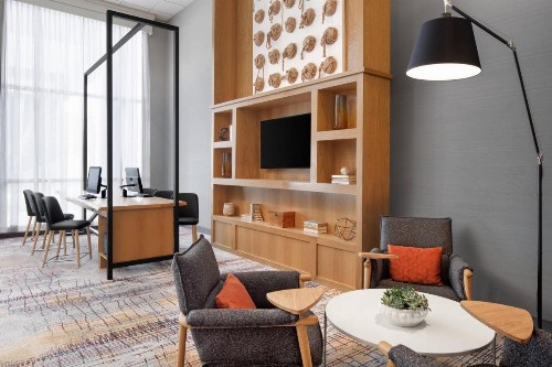 Delta Hotels by Marriott Green Bay - image 15