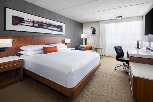 Delta Hotels by Marriott Green Bay - image 16