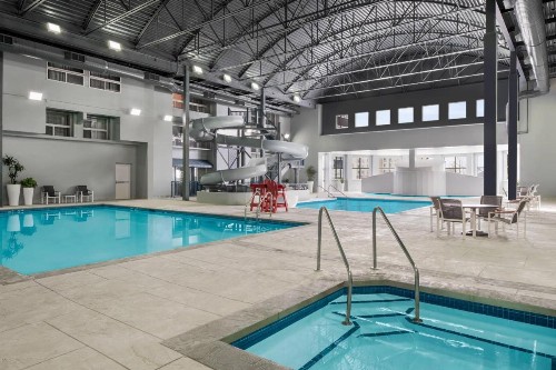 Delta Hotels by Marriott Green Bay - image 31