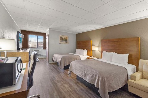Quality Inn & Suites Green Bay - image 13
