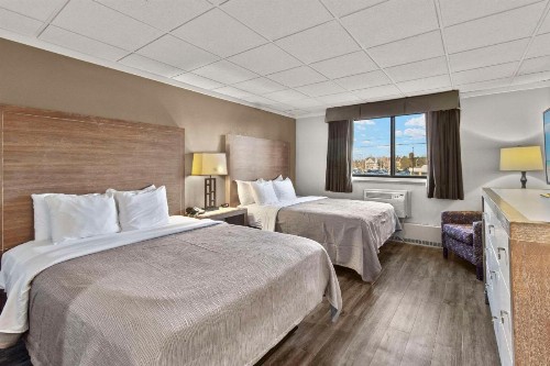 Quality Inn & Suites Green Bay - image 18