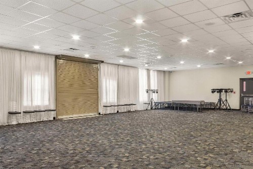 Quality Inn & Suites Green Bay - image 48
