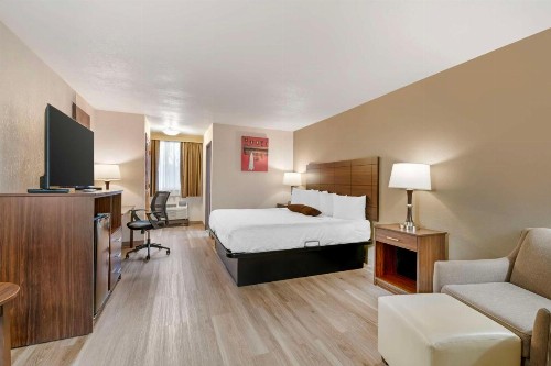 Best Western Green Bay Inn and Conference Center - image 35