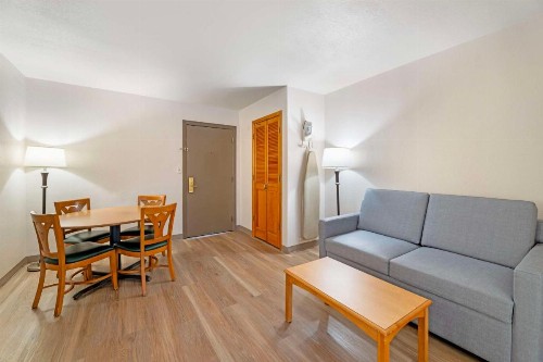 Best Western Green Bay Inn and Conference Center - image 39