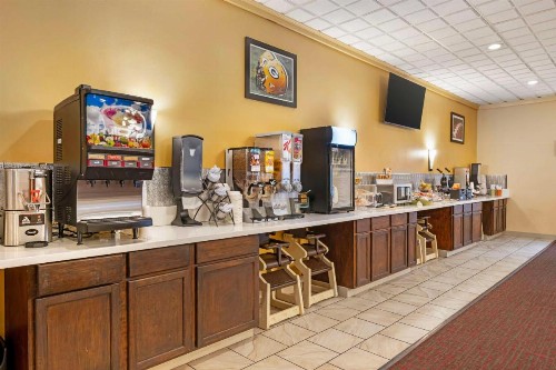 Best Western Green Bay Inn and Conference Center - image 6