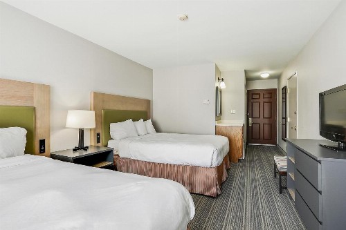 Country Inn & Suites by Radisson Green Bay WI - image 46