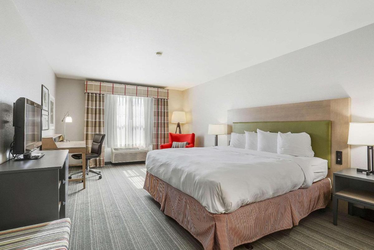 Country Inn & Suites by Radisson Green Bay WI - image 7