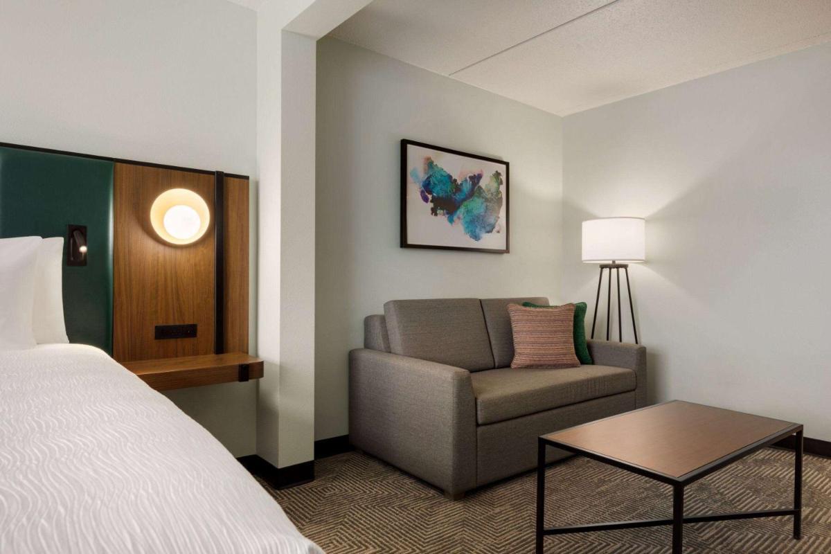 Wingate by Wyndham Green Bay - image 2