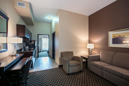Holiday Inn Express & Suites - Green Bay East an IHG Hotel - image 22