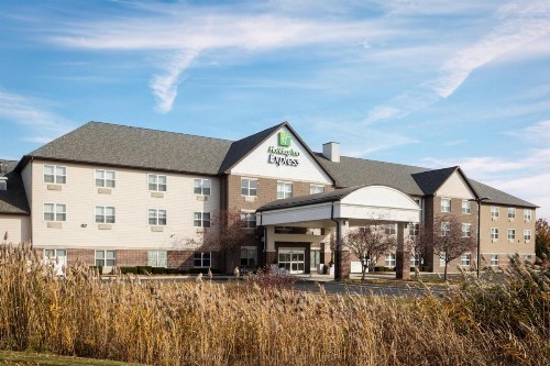 Holiday Inn Express & Suites - Green Bay East an IHG Hotel - image 23