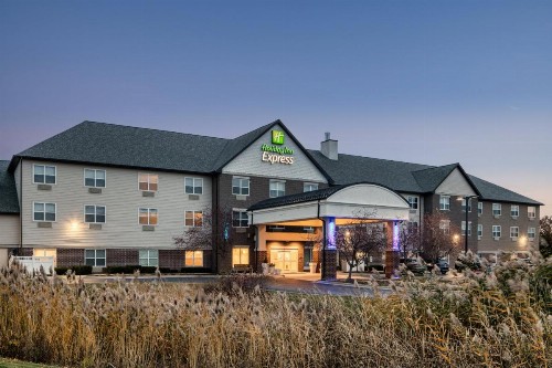 Holiday Inn Express & Suites - Green Bay East an IHG Hotel - image 25