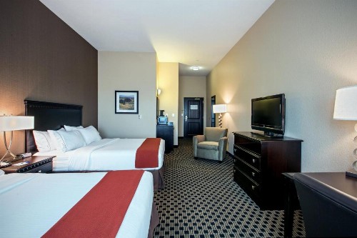 Holiday Inn Express & Suites - Green Bay East an IHG Hotel - image 5