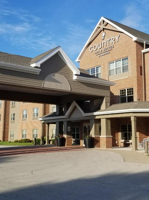 Country Inn & Suites by Radisson Green Bay East WI