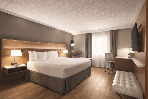 Radisson Hotel & Conference Center Green Bay - image 15