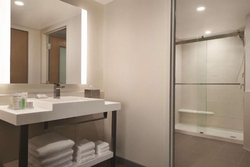 Radisson Hotel & Conference Center Green Bay - image 48