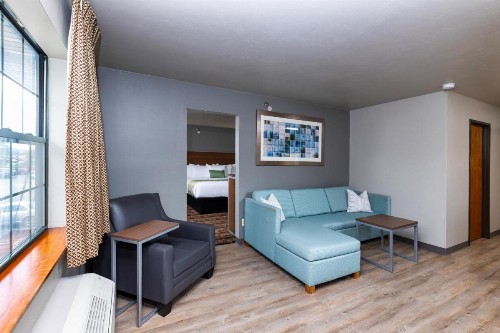 Extended Stay Airport - image 37