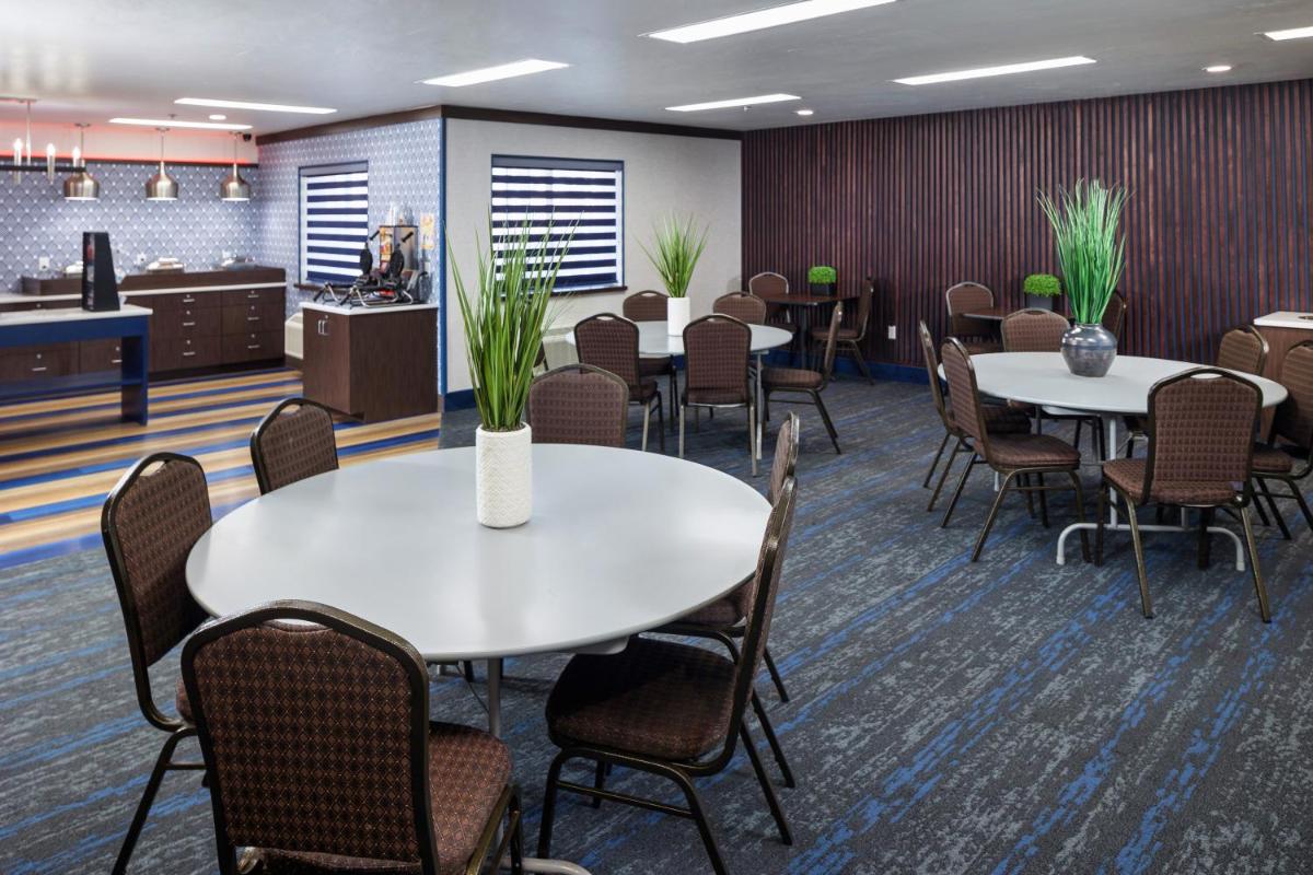 Hotel J Green Bay - image 6