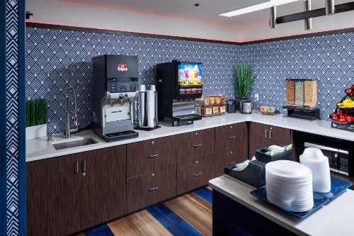 Hotel J Green Bay - image 24