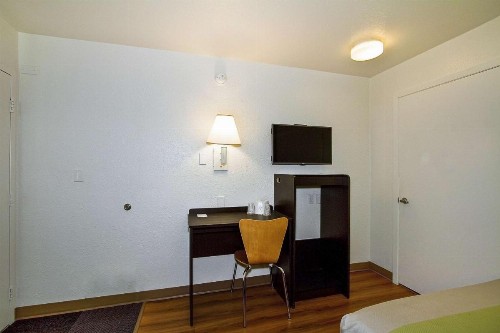 Motel 6-Green Bay WI - image 10
