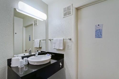 Motel 6-Green Bay WI - image 12