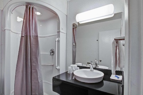 Motel 6-Green Bay WI - image 14