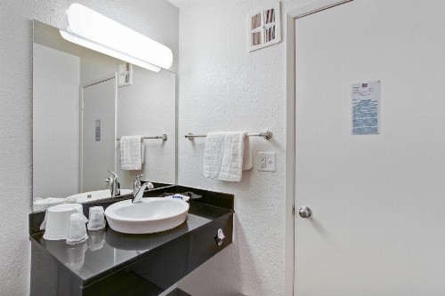 Motel 6-Green Bay WI - image 15