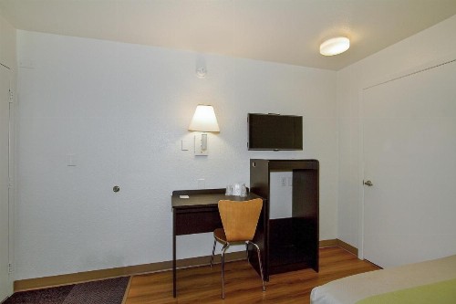 Motel 6-Green Bay WI - image 35