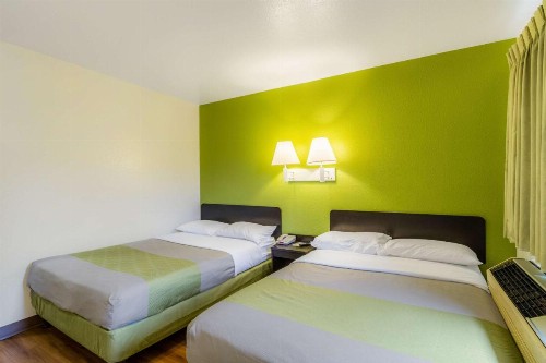 Motel 6-Green Bay WI - image 4