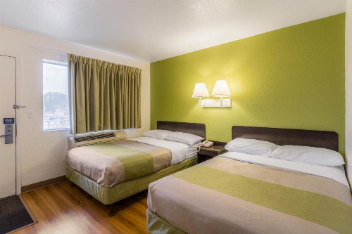 Motel 6-Green Bay WI - image 48