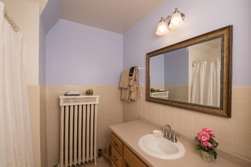 Astor House - image 31