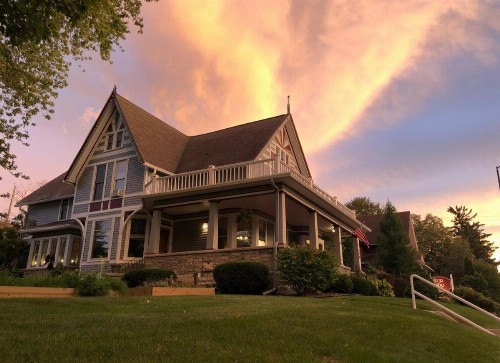 Astor House - image 32