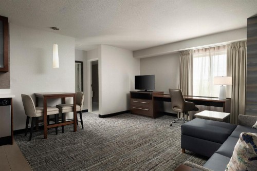 Residence Inn by Marriott Green Bay Downtown - image 23