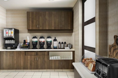 Residence Inn by Marriott Green Bay Downtown - image 36