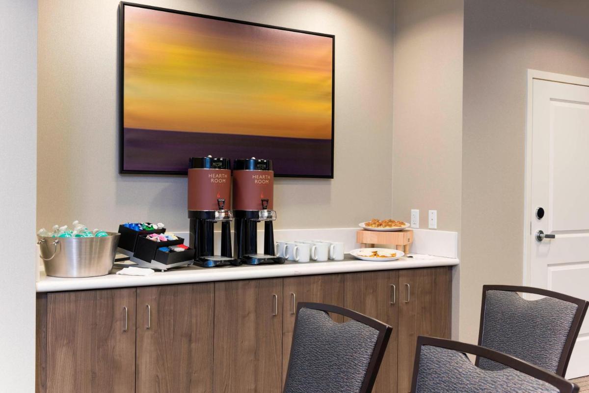 Residence Inn by Marriott Green Bay Downtown - image 4